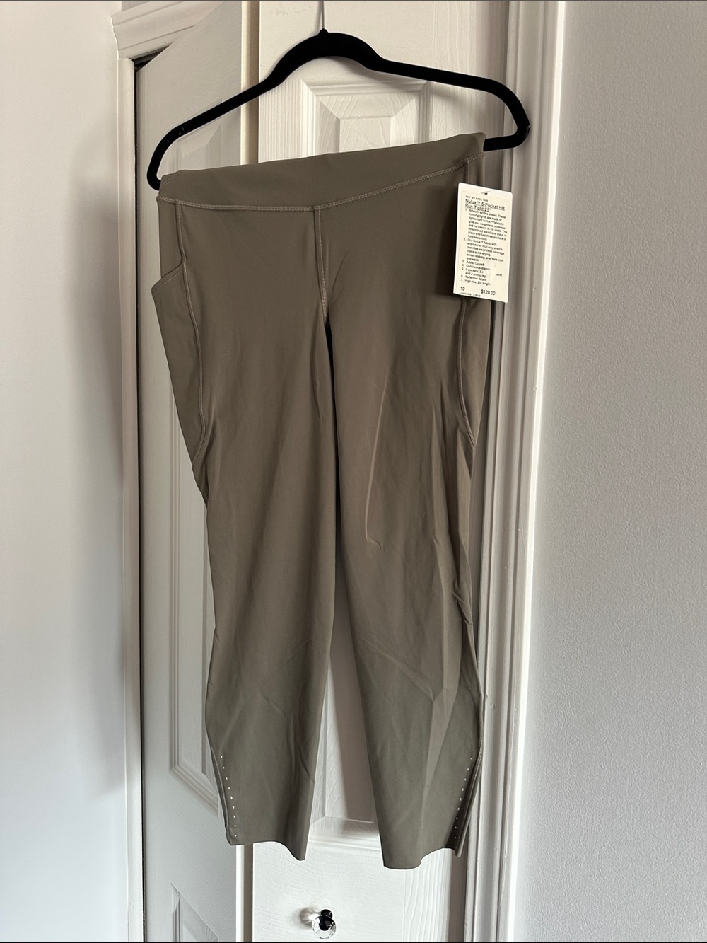 Lululemon nulux 5 pocket run tight 25 size 10